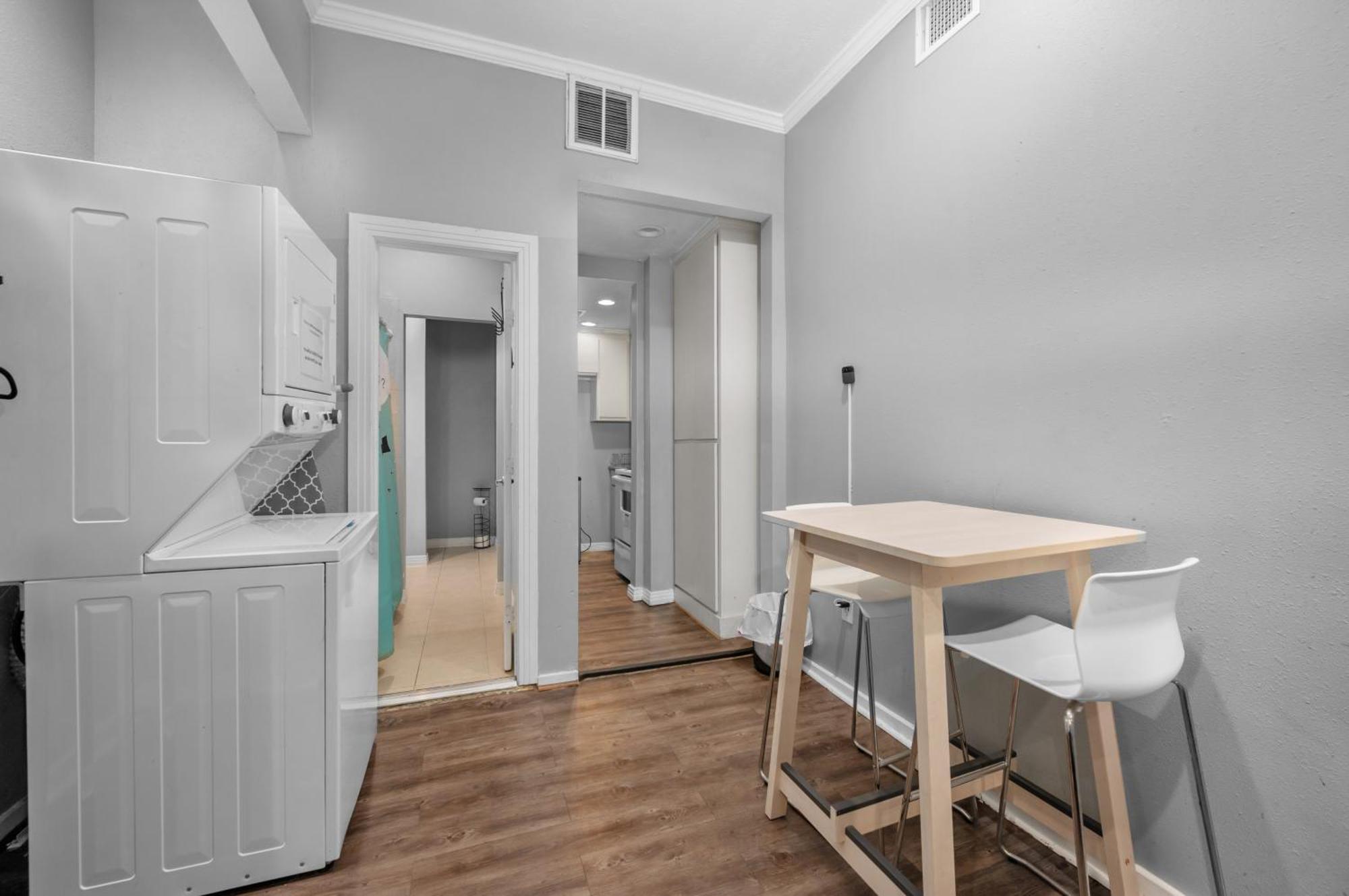 Trendy Montrose 1Br Apartment Houston Exterior foto